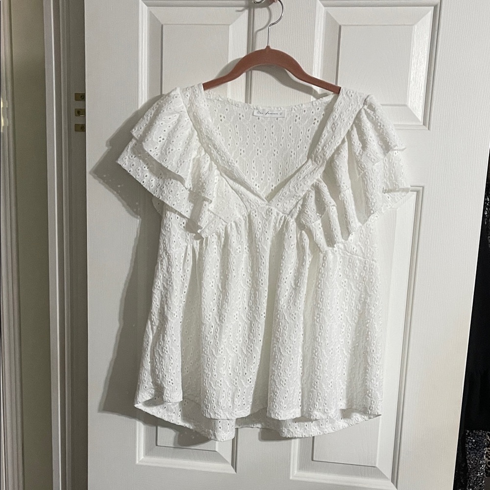Ces Femme White Eyelet Ruffle V-Neck Blouse